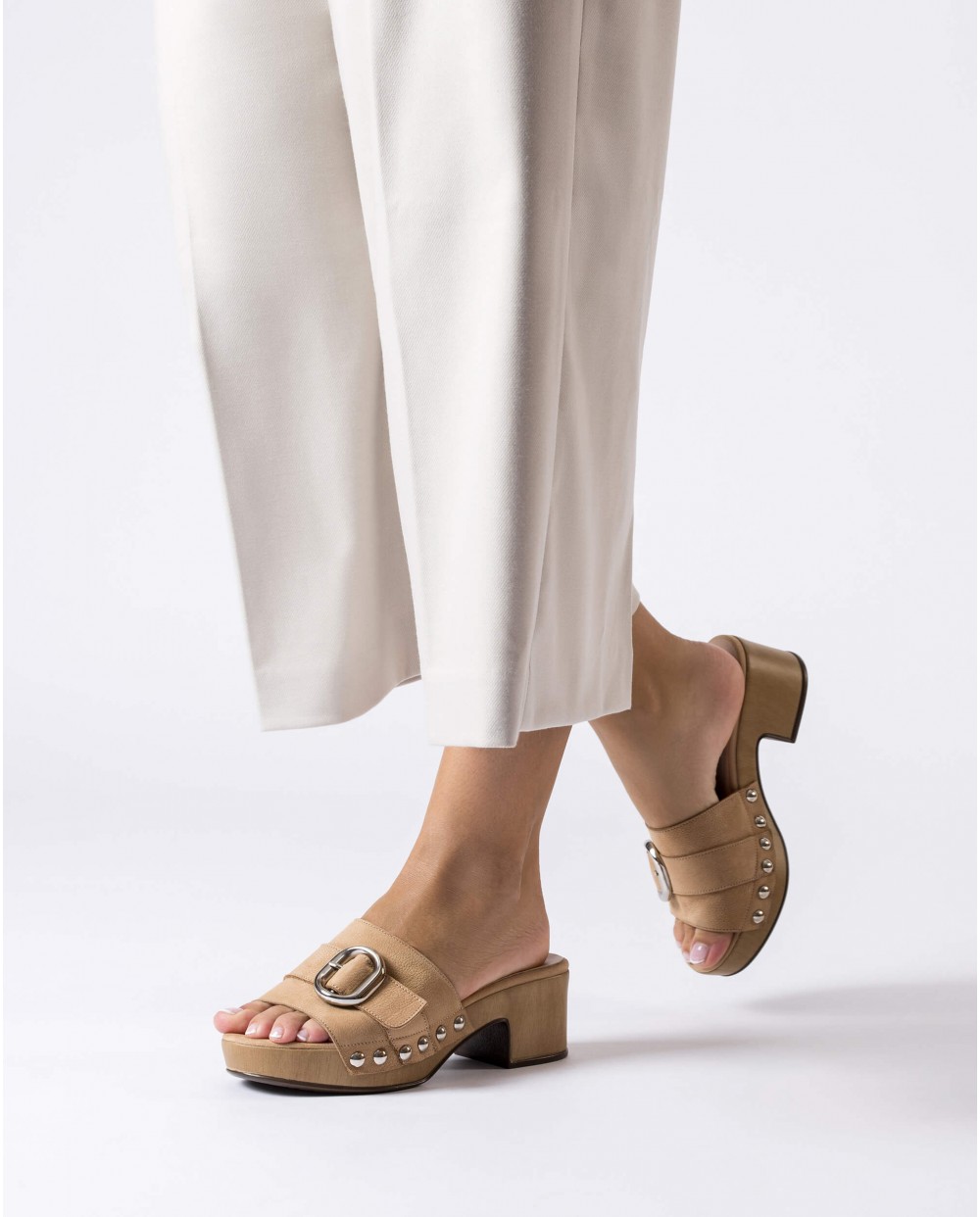 Γυναικεία mules WONDERS Bianca D-8852-P Sand 3 Γυναικεία mules WONDERS Bianca D-8852-P Sand - Image 3