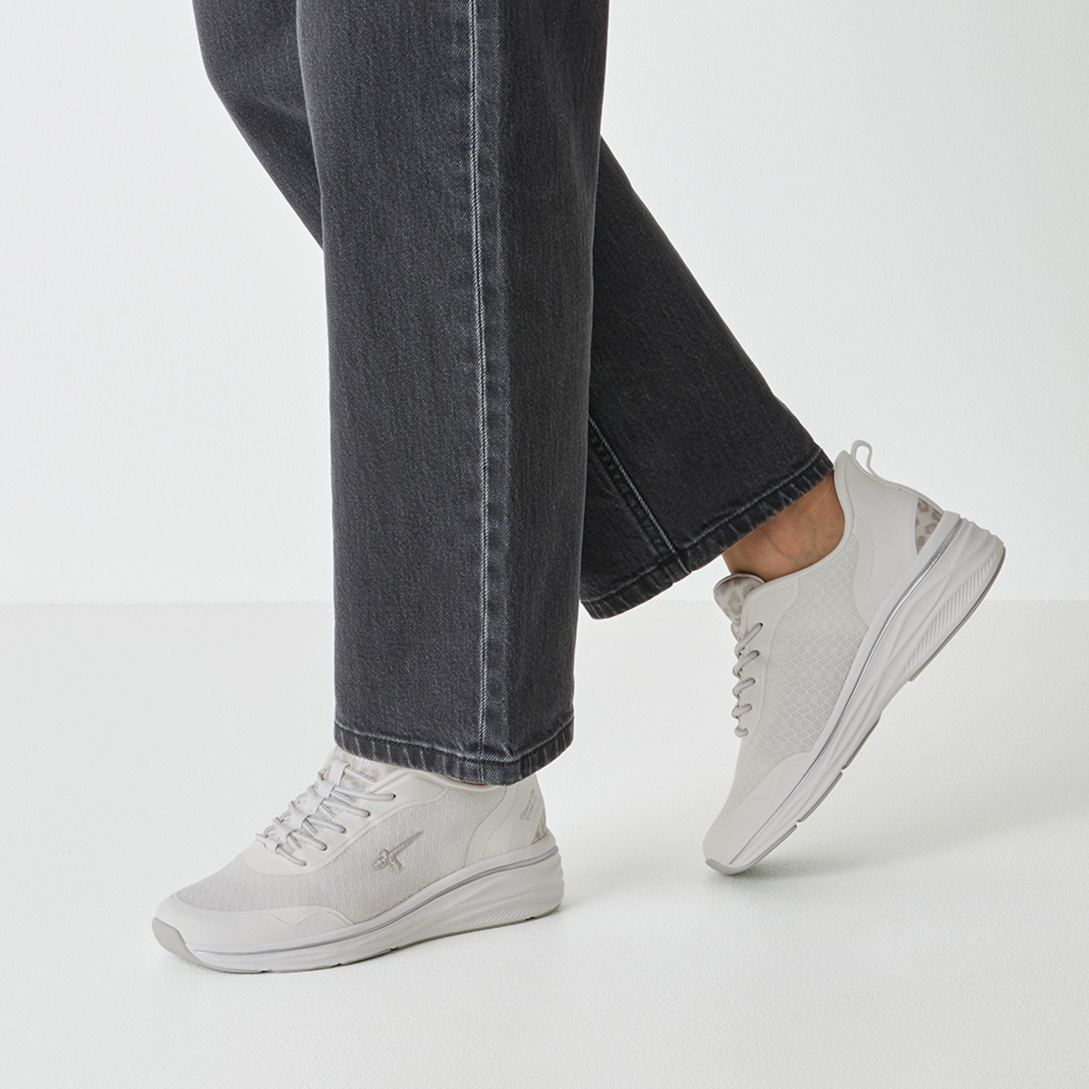 Γυναικεία sneakers Tamaris 1-23737-46-197 White comb. 6 Γυναικεία sneakers Tamaris 1-23737-46-197 White comb. - Image 6