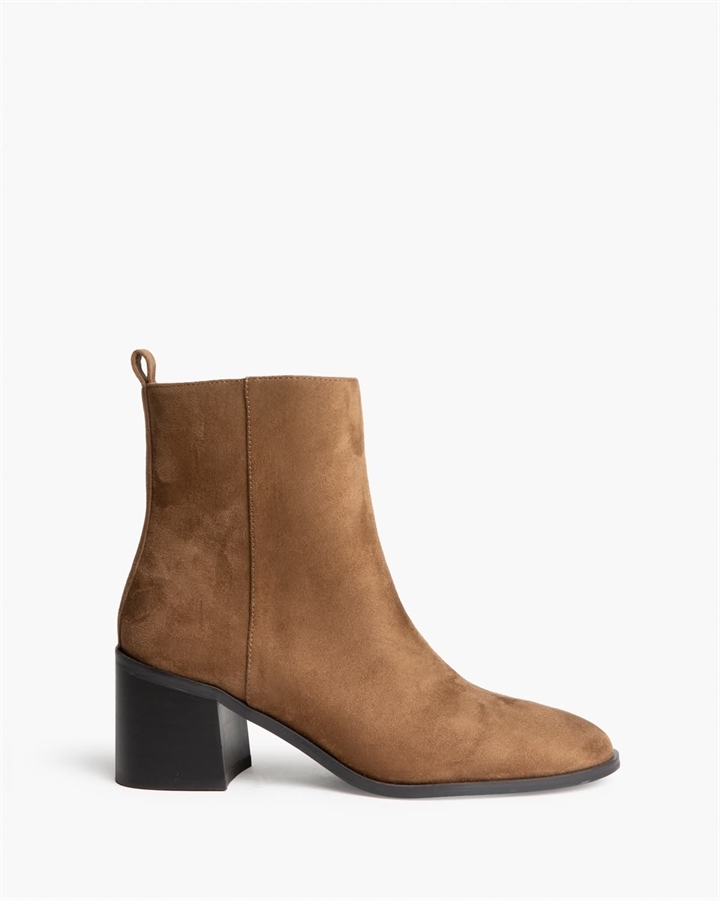 Γυναικεία μποτάκια Corina M6855 Camel 1 Γυναικεία μποτάκια Corina M6855 Camel
