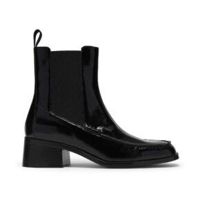 Γυναικεία μποτάκια Clarks Moseley Up Black patent
