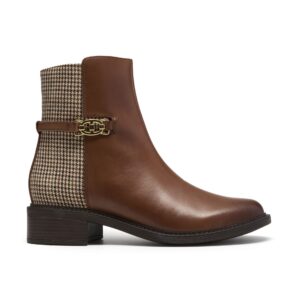 Γυναικεία μποτάκια Clarks Maye Kaylie Tan
